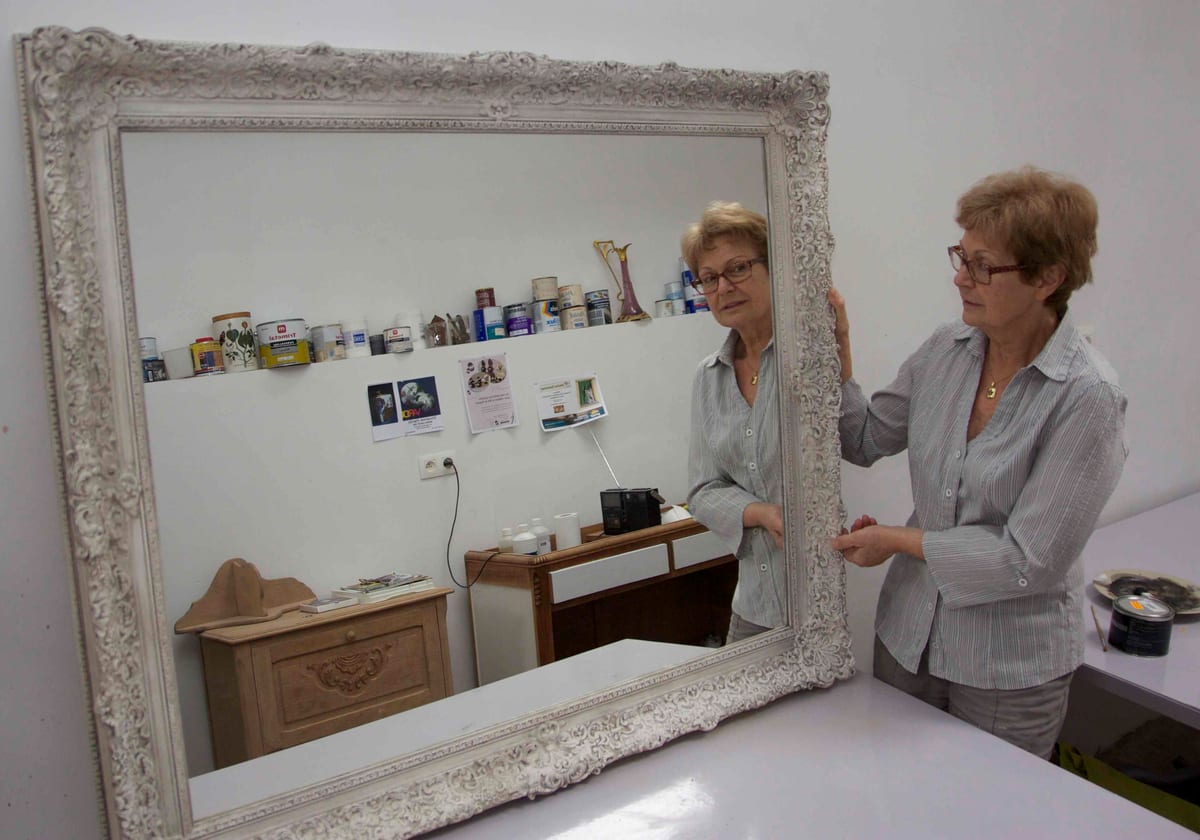 Françoise Deneyer in her studio
